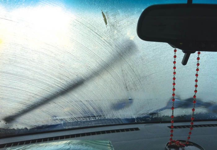 Οι συνθήκες ορατότητας το χειμώνα είναι μειωμένες. Ας μην κάνουμε λοιπόν τα πράγματα ακόμα πιο δύσκολα. 